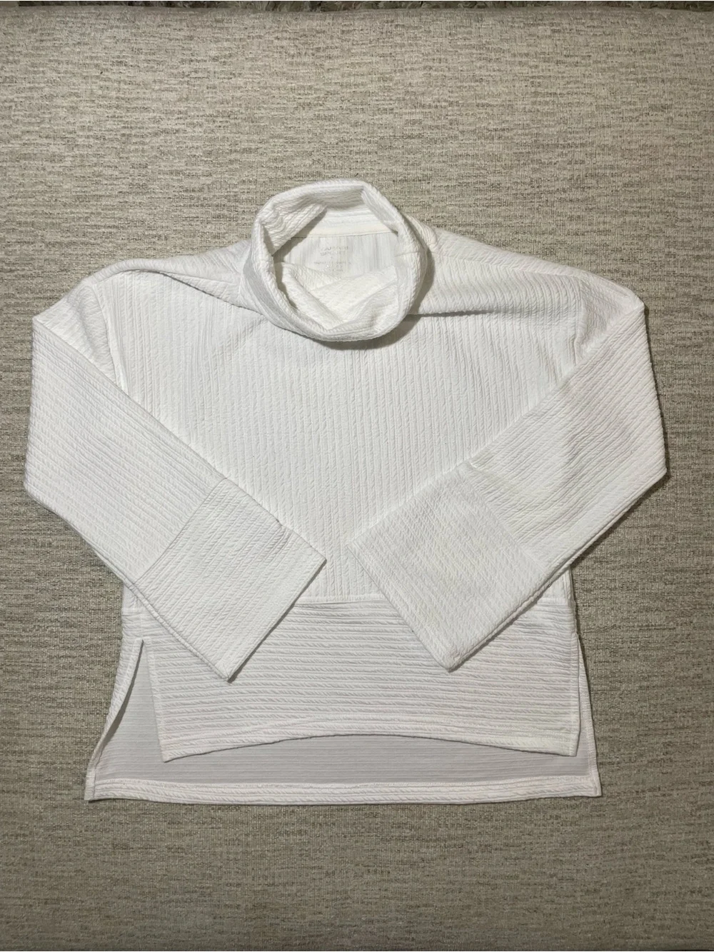 Tahari Sport Off White Ivory Ribbed Cowl Neck Bell Sleeve Sweater S⁠